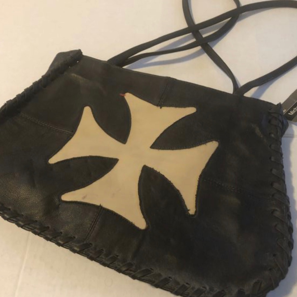 I CROSS PURSE